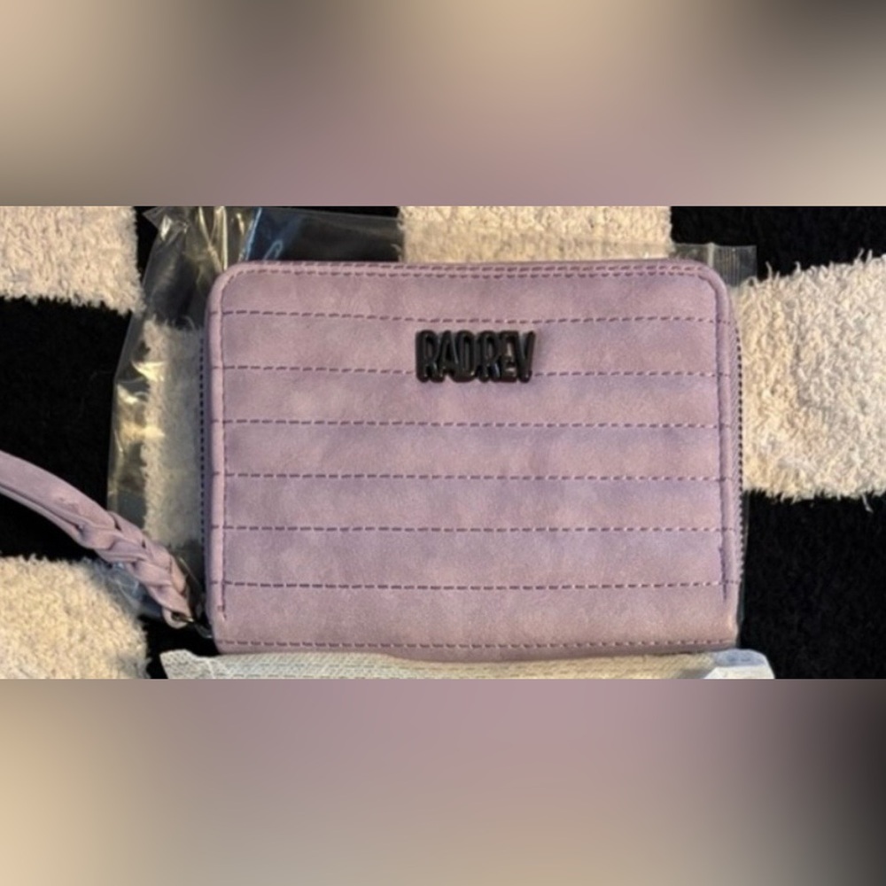 Rad/rev lilac wallet